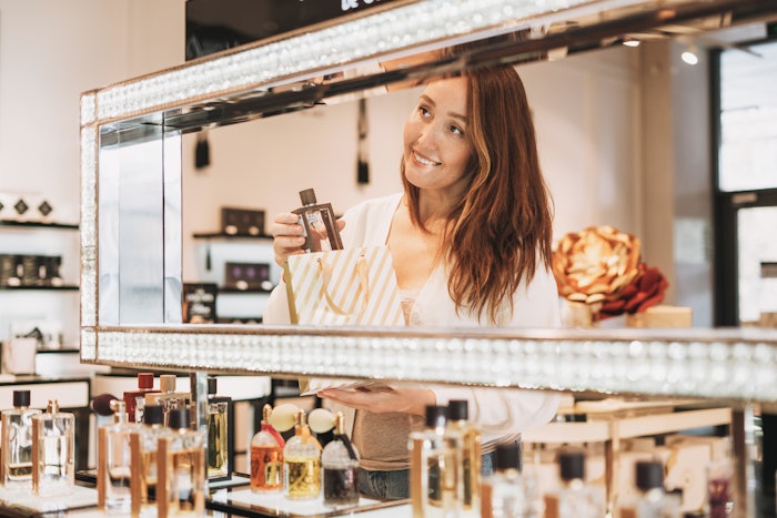 Last year, brick-and-mortar stores accounted for 80% of fragrance sales revenue for Valentine’s Day, NPD projects that this channel will continue to be most important in the week ahead.