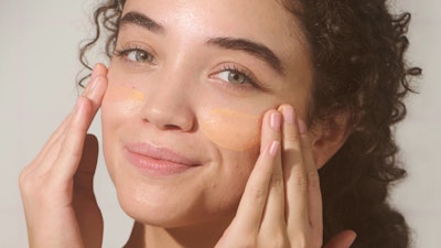 Hero Cosmetics' Force Shield Superbeam Sunscreen broad-spectrum SPF 30 sunscreen features light-diffusing pearl and apricot pigments for a subtle glow.