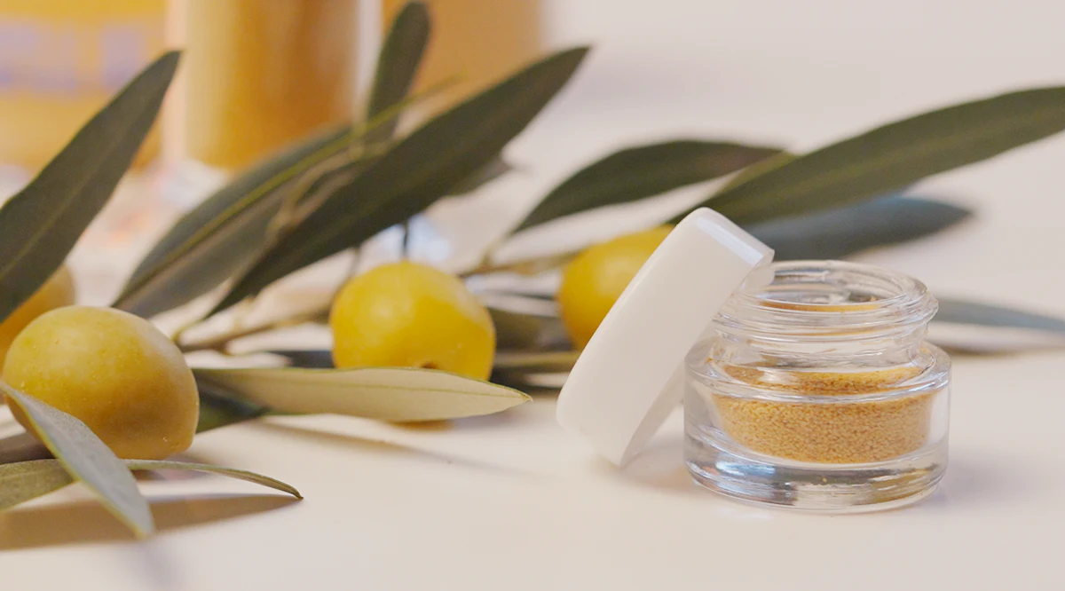 SOPHIM's Upcycled PhytOlive Fine Exfoliating Powder Softens & Purifies ...