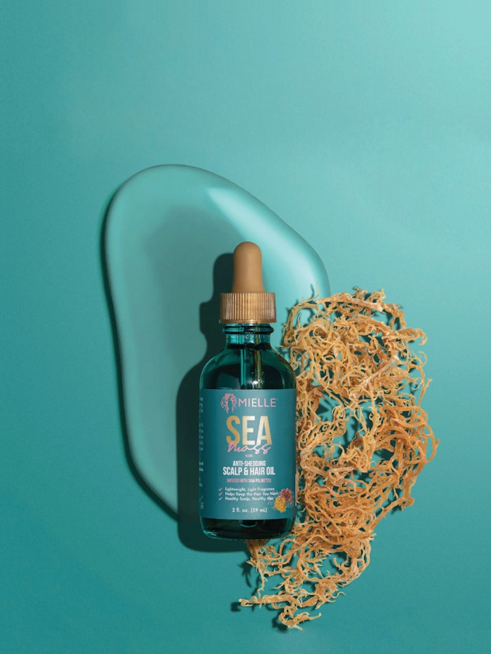 Mielle’s Sea Moss Anti-Shedding Scalp & Hair Oil, designed to boost hair retention and nourish the scalp, has been dubbed “food for the hair and scalp.”