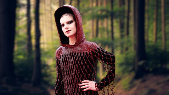 Learn how to create Into the Woods producer Jordan Roth's Tony Awards 2023 nail look.