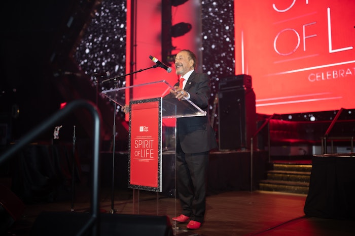 The City of Hope’s highly anticipated Spirit of Life Celebration gala honoring Dr. Farouk Shami, chairman and founder of Farouk Systems, Inc., invited hundreds of esteemed beauty industry leaders to an enchanting evening of philanthropy, entertainment and inspiration.