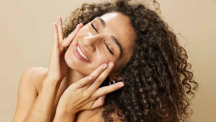 The present study examined the effects of commercially available jojoba esters in liquid, natural jojoba-like form in three studies measuring irritation mitigation, skin hydration and soothing properties.