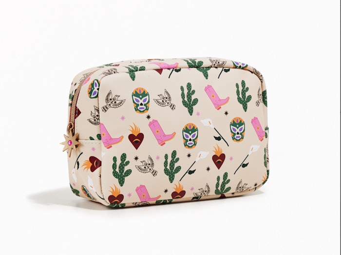 In support of Hispanic Heritage Month, Ipsy has partnered with LA-based artist, Jessica Resendiz, on Ipsy's September limited edition mystery Glam Bag.