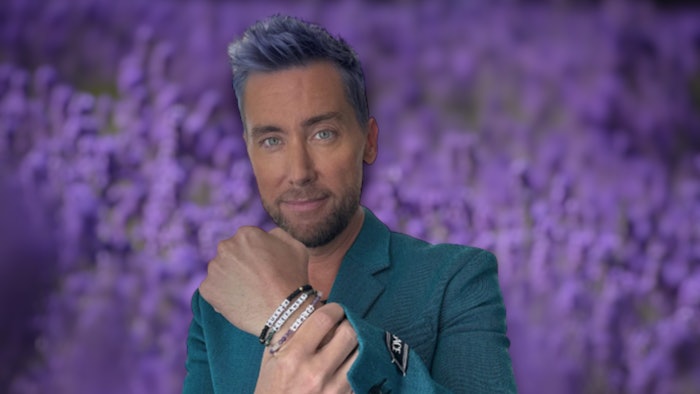 Lance Bass rocked lavender colored hair at the MTV VMAs.