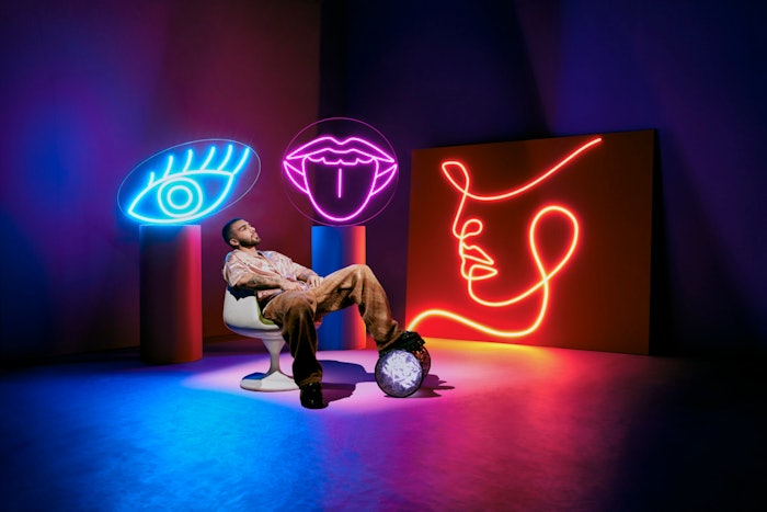The song, written by Turizo, tells the story of a Latin woman who captivates the song’s narrator not for her physical beauty but for her boldness, confidence and intellectual power.