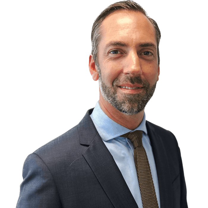 After graduating from EDHEC with an MSc in Finance, Guillaume Bellissen began his career in consulting and finance before joining the packaging industry.