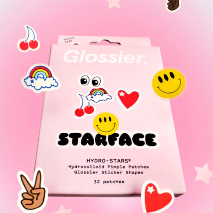 The patches are designed absorb fluid and help reduce the appearance of inflammation to shrink acne spots overnight, while also protecting the spots from outside bacteria.