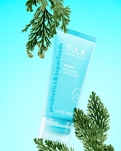 The hydrating reviving mask features the S6Pro Complex, hydrating resurrection plant, desert lime to support skin texture, plumping prickly pear, soothing aloe extract, nourishing ceramides, and hydrating and firming hyaluronic acid.