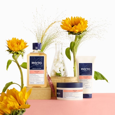 Enhance and highlight the beauty of color-treated and highlighted hair with the COLOR Anti-Fade Shampoo, Radiance Enhancer Conditioner – PHYTO’s FIRST conditioner – and Extend Mask.