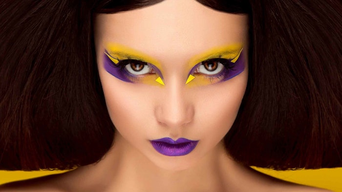 Per Spate, #spacemakeup is up ~6,300% week over week and relates to space-inspired makeup, with bold purples, blues, rainbow, glitter, chrome, etc., to add dimension. Hear more from Spate at Beauty Accelerate! (www.beautyaccelerate.com)