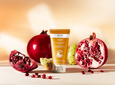 Recently launched by REN Clean Skincare is the PHA Exfoliating facial, a biweekly treatment designed to brighten, soften and refine the texture of even the most sensitive skin. Containing naturally derived PHA, pomegranate enzymes and pomegranate powder, the formula removes impurities, hydrates and brightens the skin, while improving the appearance of pores and dull skin.