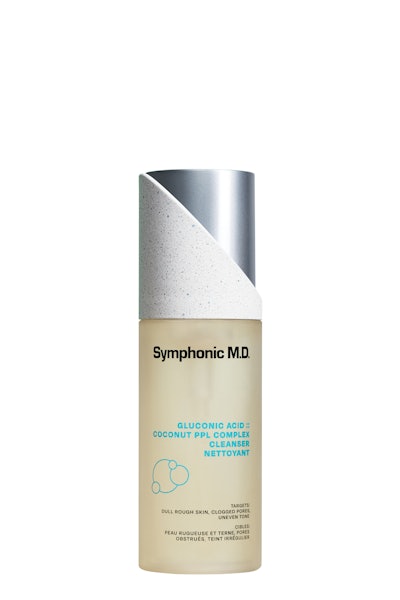 Symphonic M.D.’s Gluconic Acid :: Coconut PPL Complex Cleanser is a calming, antimicrobial formula targeting dull skin, clogged pores and uneven tone.