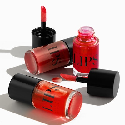 Berlin Packaging | Premi Industries' Interstellar collection features full-bodied, angled tip flocked applicators designed to provide precise dosing and a pleasant, soft sensation on skin.