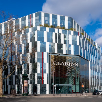 In January 2024, the Clarins Group joined 15 cosmetics companies in the TRASCE (Traceability Alliance for Sustainable CosmEtics) consortium for the enhanced traceability of beauty ingredient and packaging supply chains.