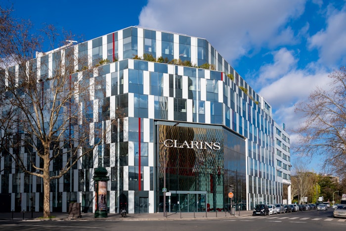 In January 2024, the Clarins Group joined 15 cosmetics companies in the TRASCE (Traceability Alliance for Sustainable CosmEtics) consortium for the enhanced traceability of beauty ingredient and packaging supply chains.