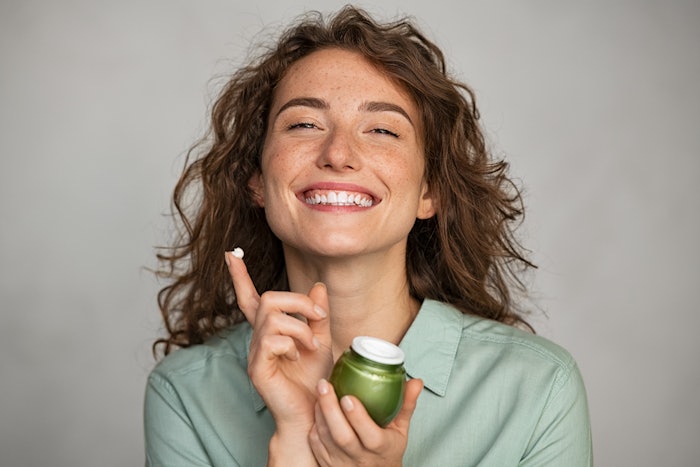Walnut shells from Eco-Shell are an optimal ingredient for cosmetic formulas, providing natural exfoliating properties.