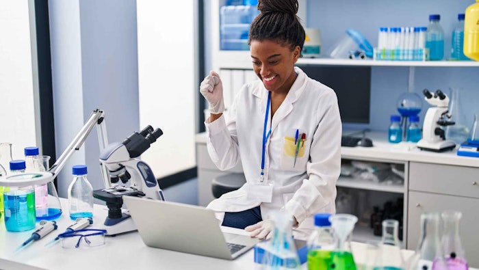 Submit your ingredient, ingredient blend, prototype formula, finished formula, testing method/tool, commercial beauty device and/or digital app today at www.AlleAwards.com.