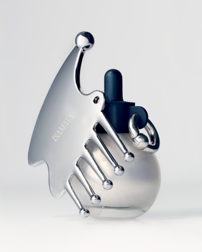 The tool's ball tip can provide a natural lift to the brow by targeting reflexology points, while the scalp claw can relieve scalp tension.