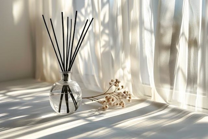 The sticks boost product performance, increase long-lastingness and offer stable-colored products while reaching the same fragrance intensity as ethanol-based products.
