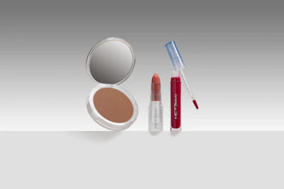 To support up and coming brands and those seeking to maximize speed to market, HCT has introduced a new Speed Line program that offers recyclable packaging with fast lead times and low MOQs (2,500 – 25,000 pieces), thereby resolving several common sourcing challenges faced by many emerging brands.