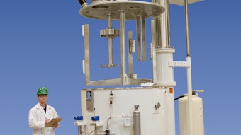 The PVM-500-gallon VersaMix is equipped with a heavy-duty 30 HP three-wing anchor agitator and a 75 HPhigh speed disperser with 15” blade for rapid powder wet-out and dispersion.
