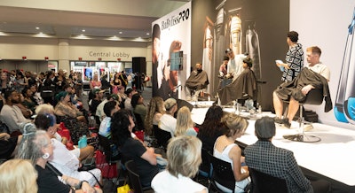 Premiere Orlando 2024 offered an extensive array of educational opportunities with over 675 complimentary classes, ensuring that attendees had access to the latest techniques and trends in the beauty industry.