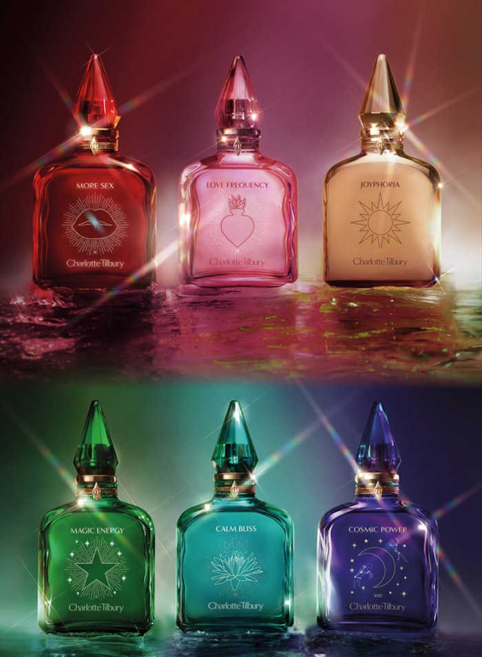 The rings feature an inner groove to optimize assembly with the bottles' colored caps.