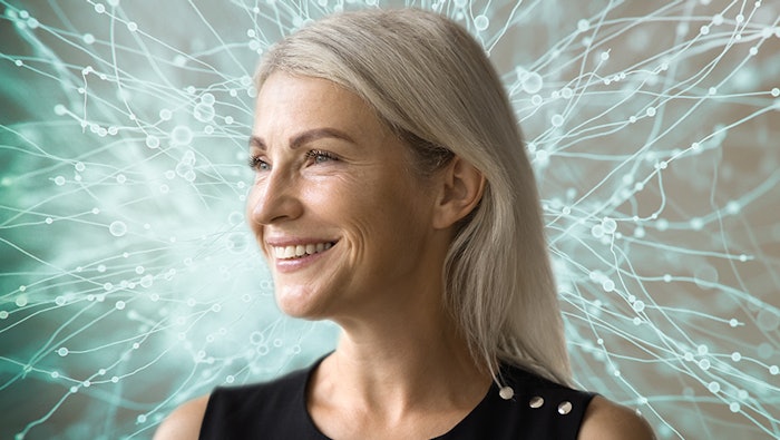 By regulating the molecular players involved in communication from the dermis to the epidermis, the ingredient reactivates epidermal biological functions for hydrating, smoothing and radiance-boosting effects.