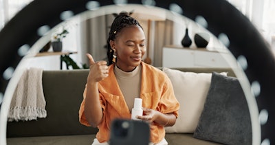 Is there a difference between paying an influencer and giving them free products to try? We have answers.