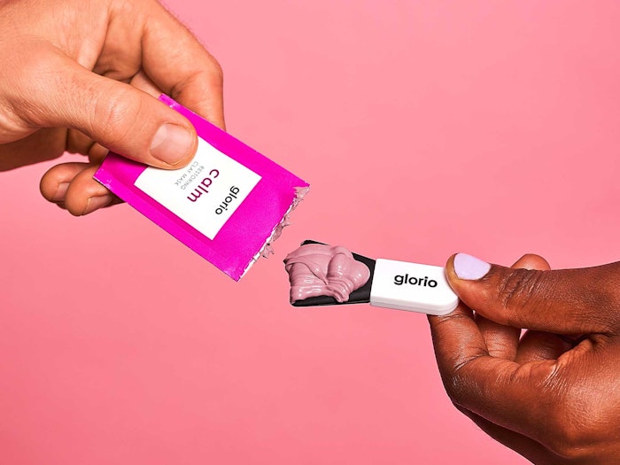 The Calm Restoring Clay Mask for dry, sensitive and irritated skin comprises purple Brazilian clay for skin strengthening, inflammation-fighting punarnava and neem oil, soothing black cumin seed oil and aloe vera, and oat beta glucan to boost skin moisture and reduce redness.