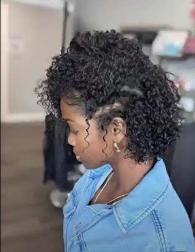 Tiffany Green uses the Olivia Garden Dual Bristle CurlyHair Brush to create a beautiful Wash & Go style that transitions seamlessly into a chic French Roll for a more sophisticated look.
