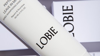 Lobie’s founder and CEO, Anastasia MacKay, is frequently featured on the brand’s Instagram channel, showcasing to the online community each step of Lobie’s development and brand journey, further fostering trust and loyalty within the consumer market.