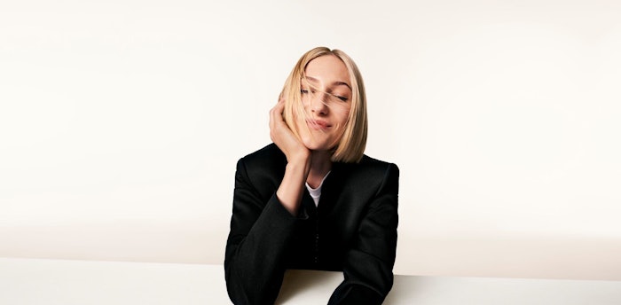 In February 2025, Olaplex announced a significant pivot toward total hair health. The flagship product of this new direction? The No.0.5 Scalp Longevity Treatment, a scalp serum that, combined with the brand's No.3 Hair Perfector, can provide 'lasting hair health from root to tip.'