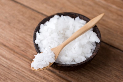 JD Esteris Plus comprises a range of oil-free jojoba wax esters, enriched with natural tocopherol (vitamin E)