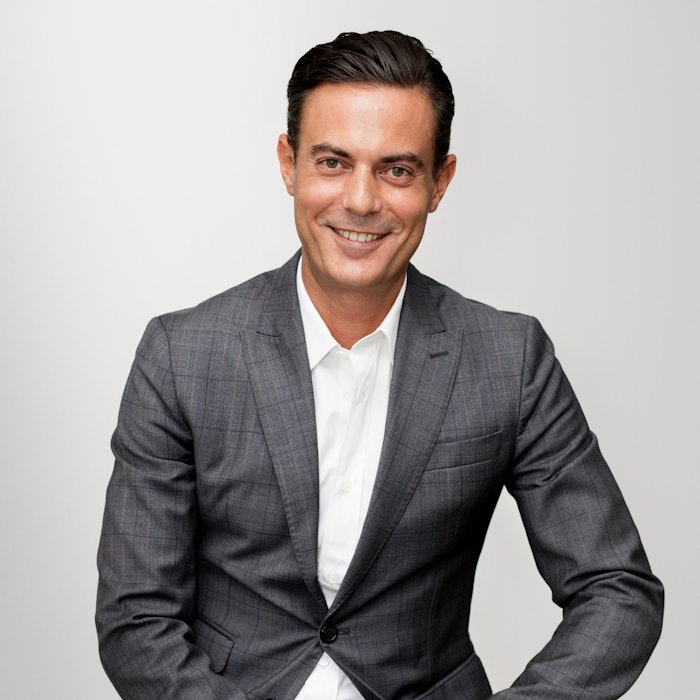 Simon is currently the vice president of the Procter & Gamble account for dsm-firmenich.