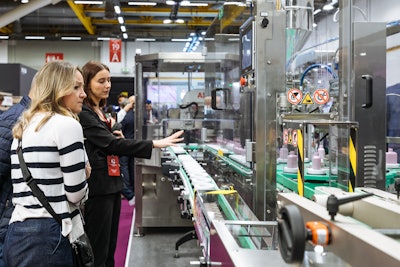 Highlights include the Fragrances & Ingredients Zone in Hall 20 and production machinery in Hall 19.