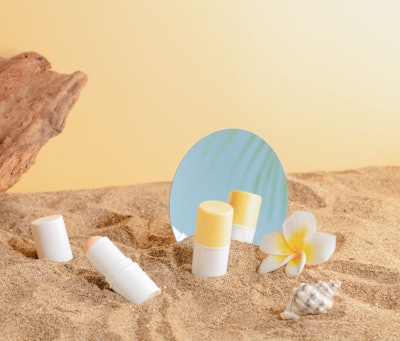 ICONS America's latest panstick innovations feature a variety of monomaterial PP pansticks.