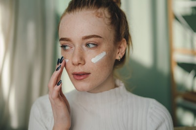 Lipoid Kosmetik AG claims that plant-based alternatives to retinol, such as bakuchiol from Psoralea corylifolia seeds, have emerged as gentler options with comparable effectiveness.