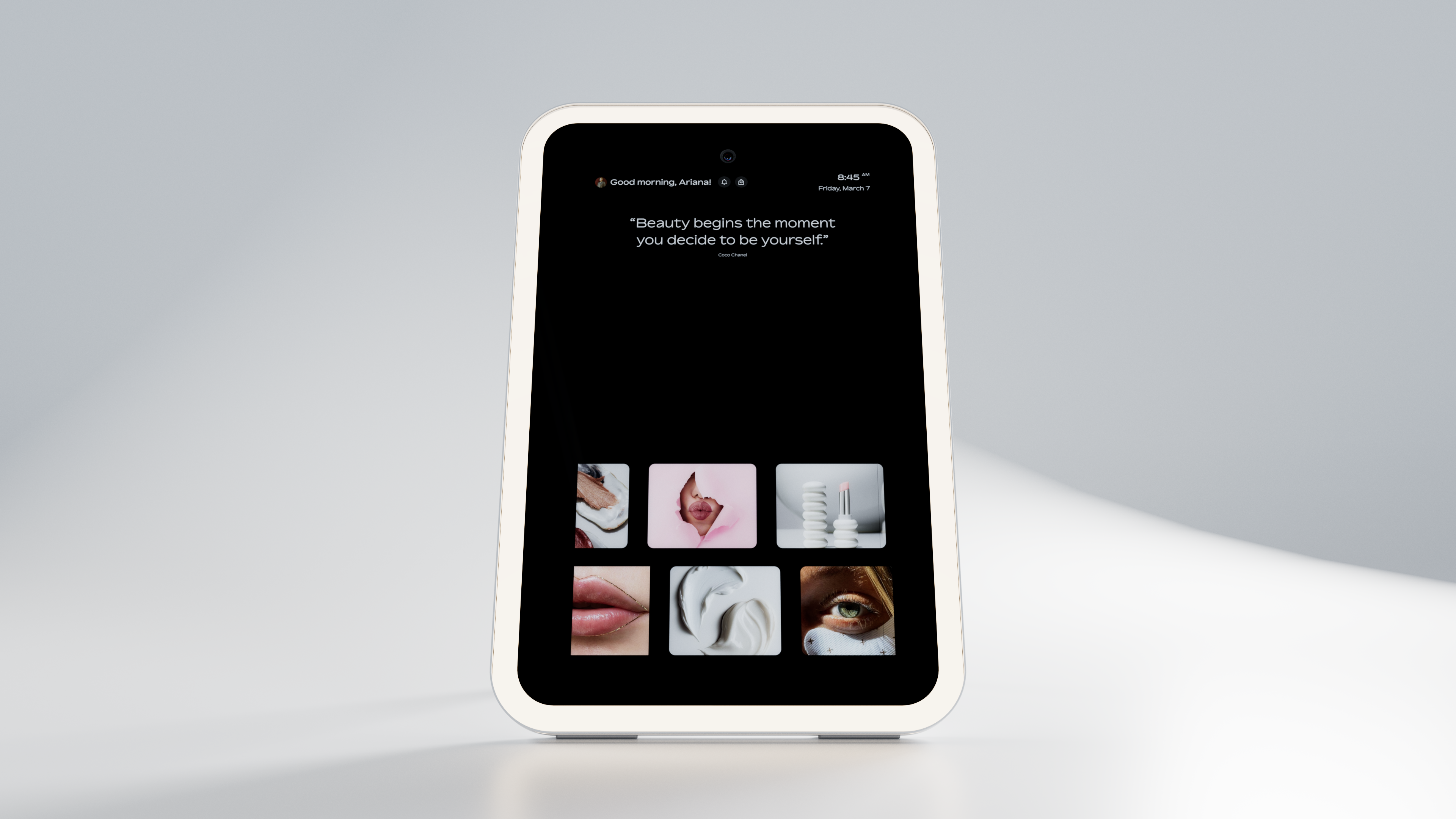 The Swan Beauty Mirror is powered by five technology pillars: an AI skin analyzer, a personalized routine builder, a smARt makeup artist, an exclusive marketplace and an embedded social community.