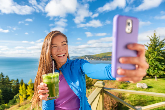Consumers are already DIY-ing multifunctional recipes on TikTok, combining fiber with beauty-adjacent ingredients like collagen and biotin.
