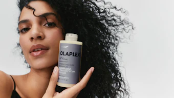 For beauty professionals, curl care has historically required a balancing act—removing buildup without over-drying, delivering moisture without weighing hair down, and managing damage without compromising definition.