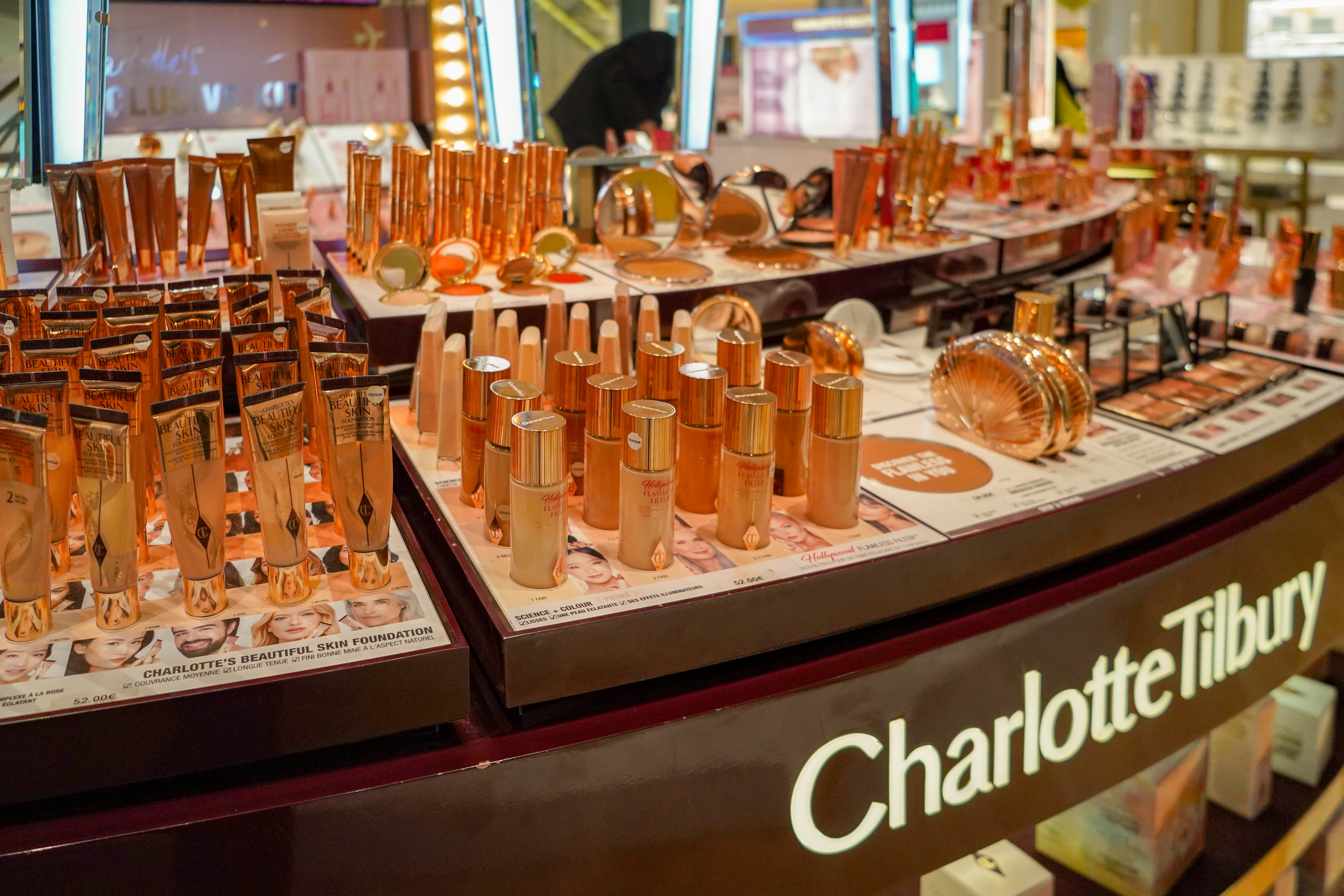 The issue centers on a change-of-control clause that could allow Tilbury to force the sale of her remaining stake if Puig is acquired, potentially creating an &euro;850 million obligation based on the brand&rsquo;s last disclosed valuation.