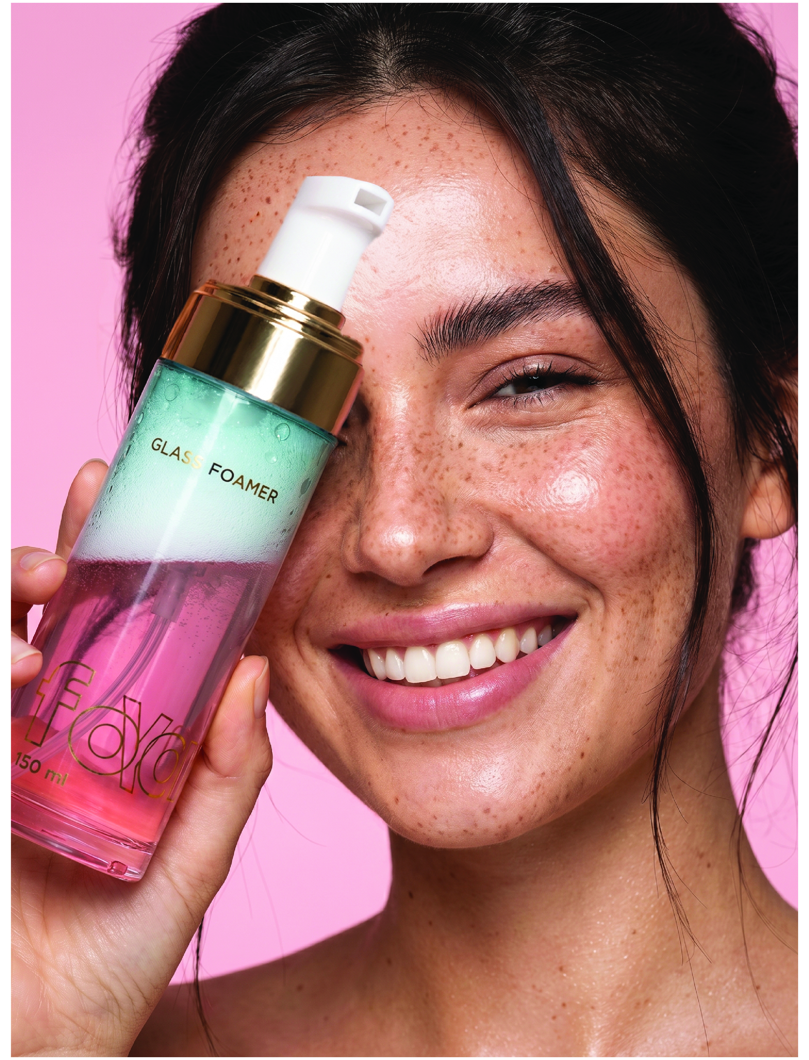 Gen Z already represents roughly one-quarter of the world's population and is projected to surpass Baby Boomers in annual global spending within the next five years, reaching an estimated $12 trillion according to NielsenIQ. Meanwhile, Gen Alpha is entering the beauty market earlier than previous generations.