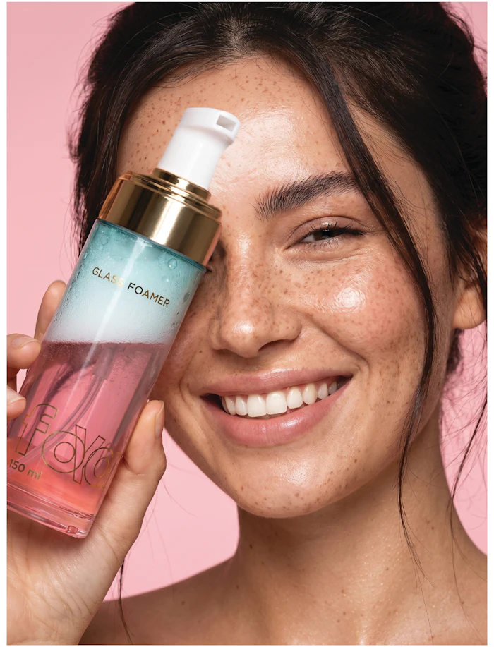 Gen Z already represents roughly one-quarter of the world's population and is projected to surpass Baby Boomers in annual global spending within the next five years, reaching an estimated $12 trillion according to NielsenIQ. Meanwhile, Gen Alpha is entering the beauty market earlier than previous generations.