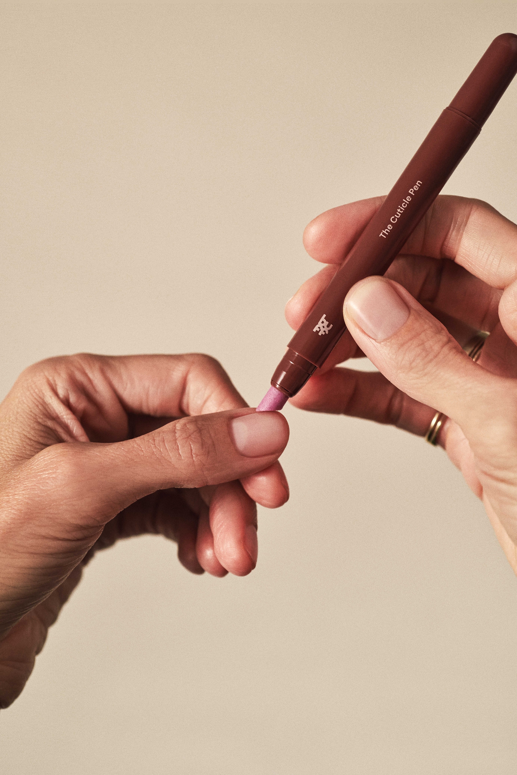 The launch also underscores a broader shift in consumer behavior. As minimalist beauty continues to gain momentum and consumers seek lower-maintenance alternatives to frequent salon appointments, Buff is betting that healthy natural nails can become a beauty statement in their own right rather than simply the stage beneath polish.