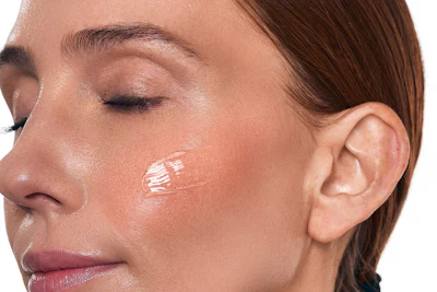 Proof of concept in the market: The Niagen NanoCloud sachet dissolves into a serum or moisturizer at the moment of use, creating a freshly activated, precision-dosed treatment designed to support skin hydration, texture and radiance. (Example does not leverage Rita Corp.’s pre-dosed, dissolvable surfactants, which are offered in partnership with Ecopol.)