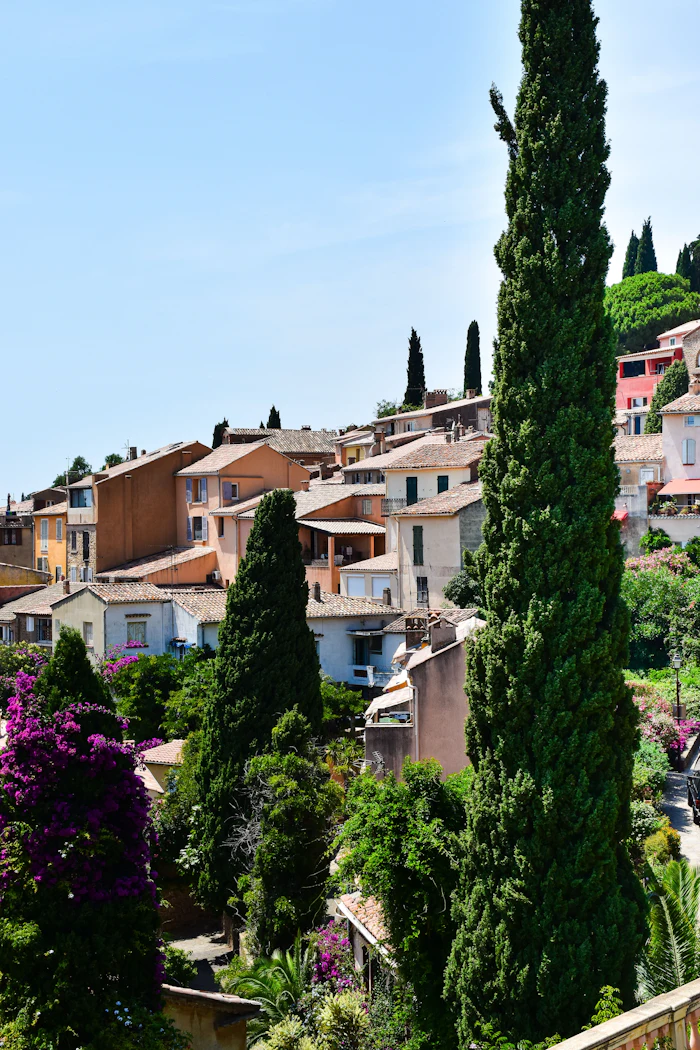 SIMPPAR 2026 transformed the streets of Grasse into a showcase for the future of fragrance ingredients, bringing together suppliers, perfumers and raw material innovators for two days of discovery in the world's perfume capital.